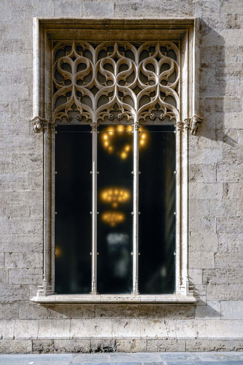 Image of one of the windows of La Lonja de la Seda